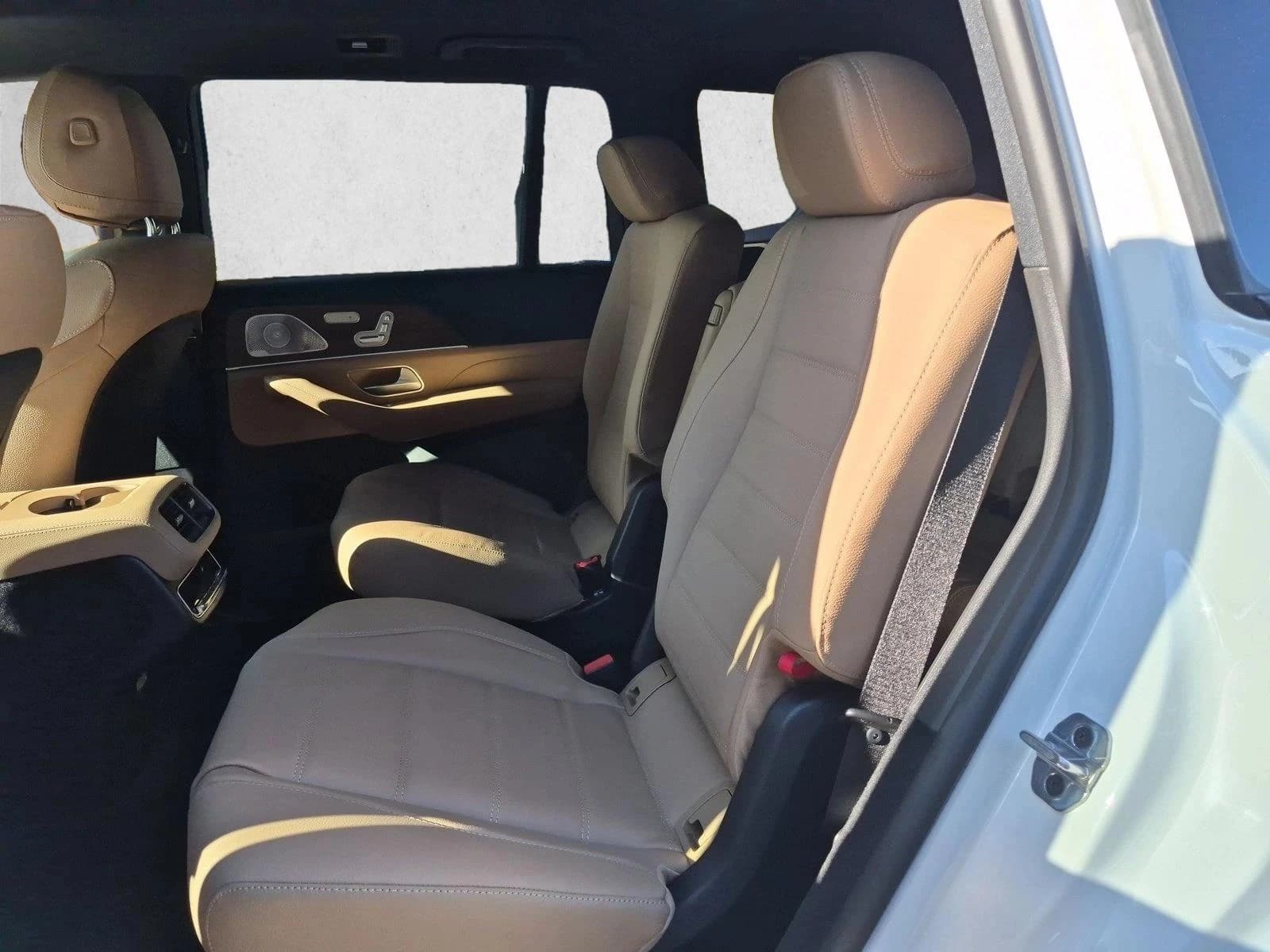 Mercedes-Benz GLS GLS 450 4MATIC SUV 2026 — side view