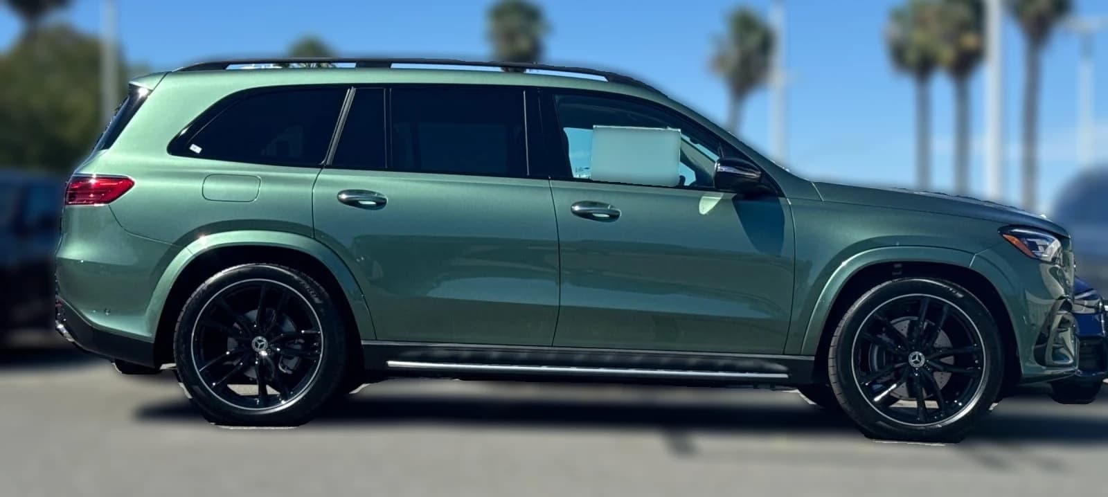 Mercedes-Benz GLS GLS 450 4MATIC SUV 2026 — side view