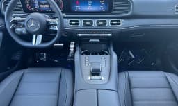 Mercedes-Benz GLS GLS 450 4MATIC SUV 2026 — side view
