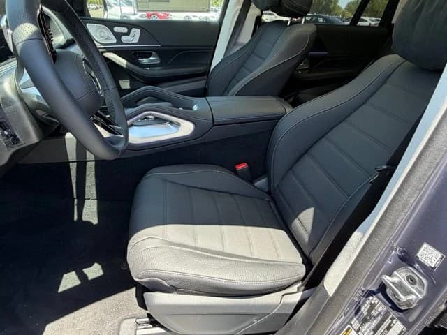 Mercedes-Benz GLS GLS 450 4MATIC SUV 2026 — side view
