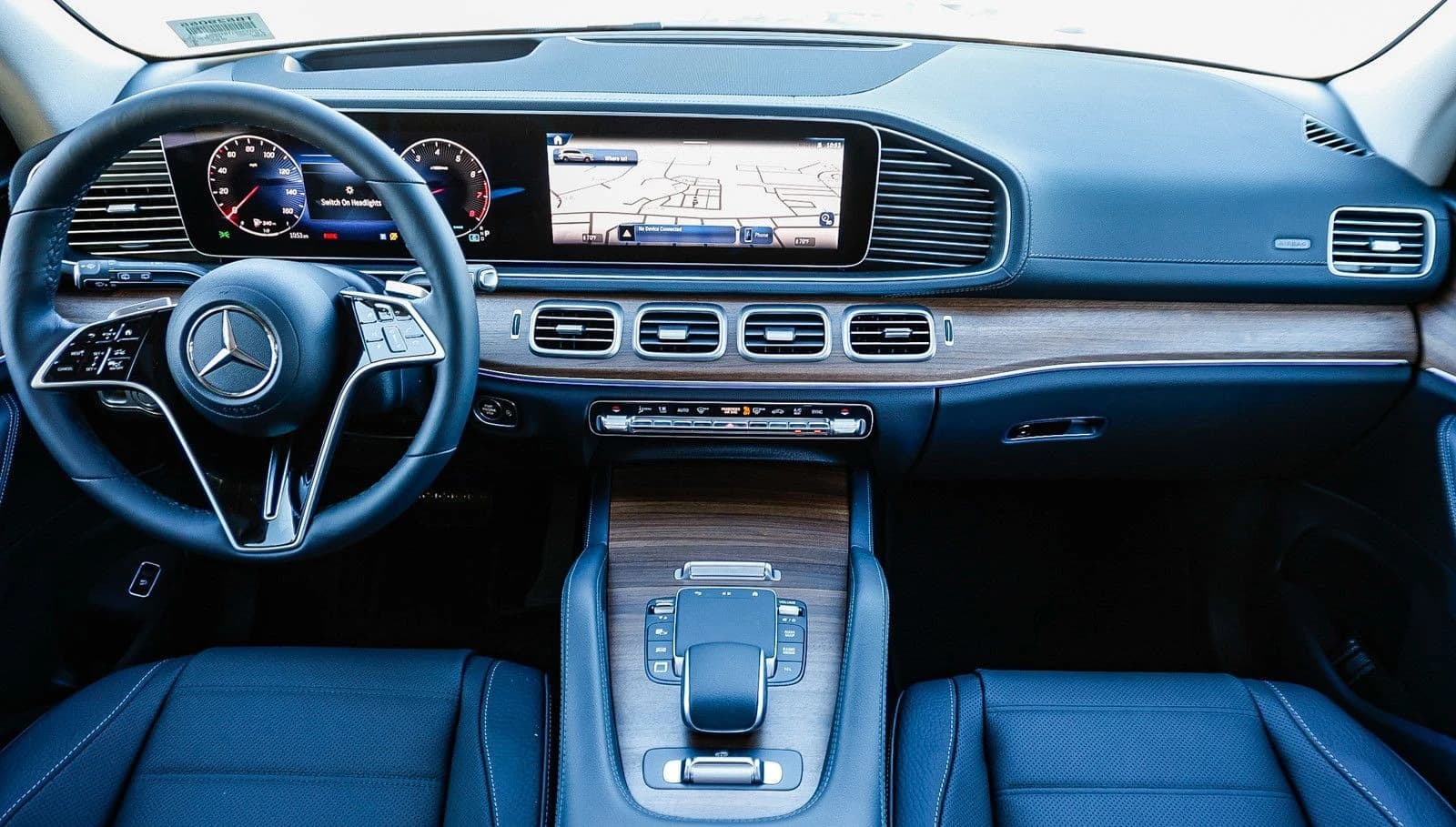 Mercedes-Benz GLS GLS 450 4MATIC SUV 2026 — side view