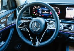 Mercedes-Benz GLS GLS 450 4MATIC SUV 2026 — side view