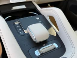 Mercedes-Benz GLS GLS 450 4MATIC SUV 2026 — side view