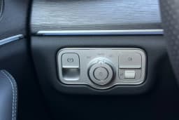 Mercedes-Benz GLS GLS 450 4MATIC SUV 2026 — side view