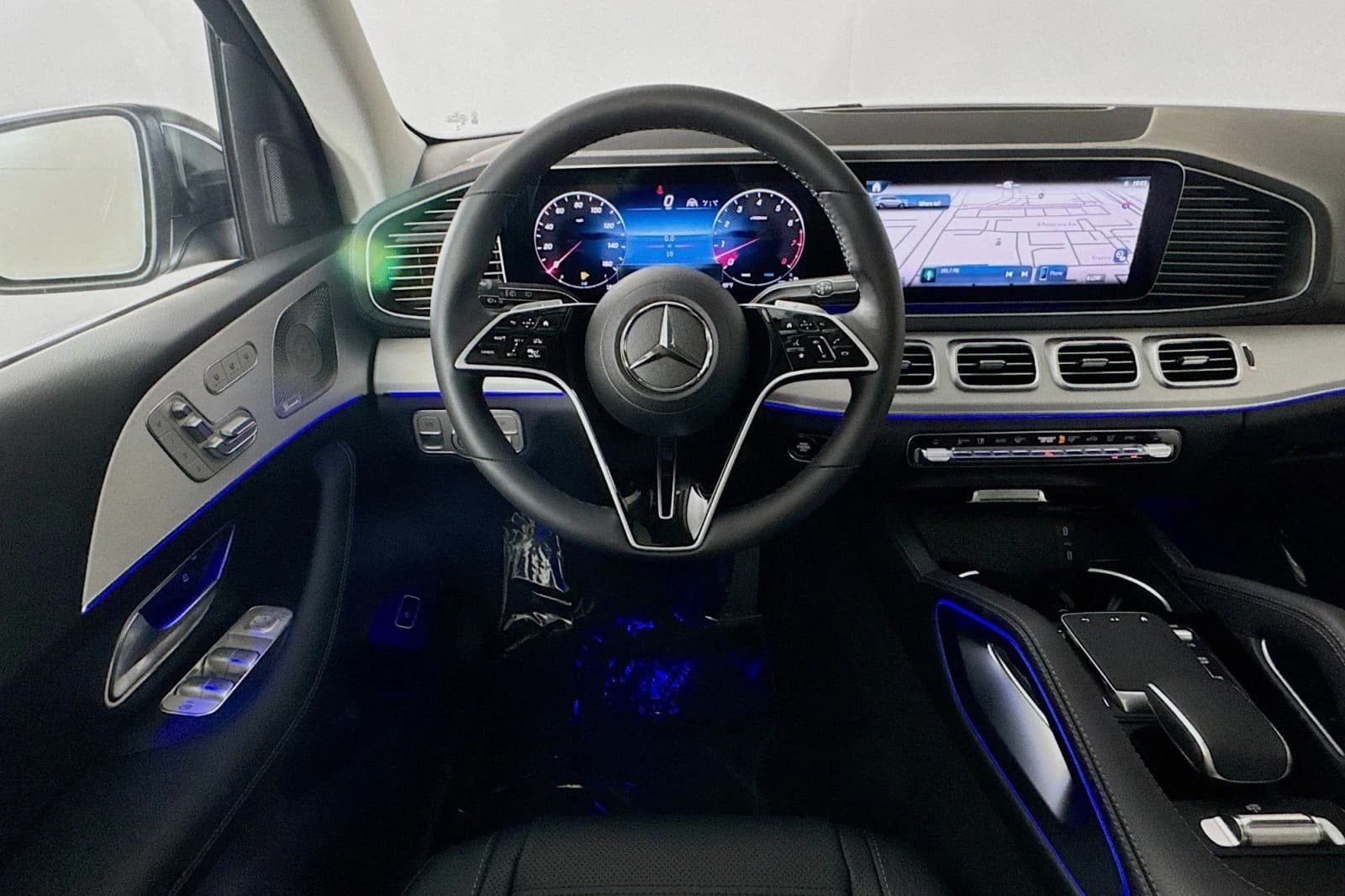 Mercedes-Benz GLS GLS 450 4MATIC SUV 2026 — side view