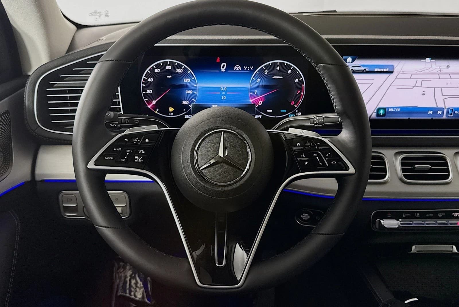 Mercedes-Benz GLS GLS 450 4MATIC SUV 2026 — side view