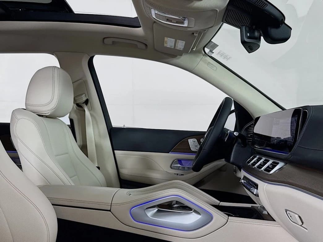 Mercedes-Benz GLS GLS 450 4MATIC SUV 2026 — side view