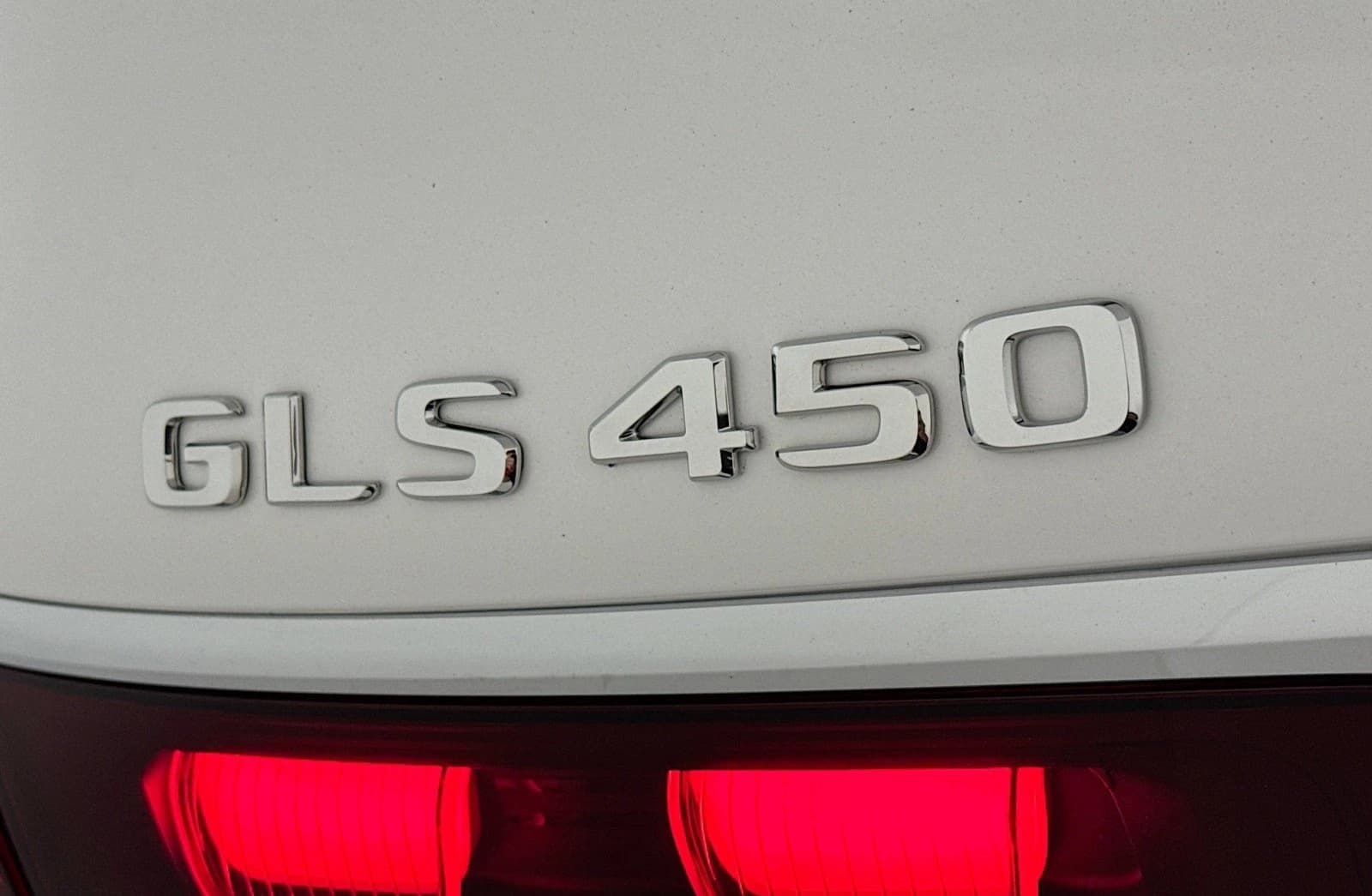 Mercedes-Benz GLS GLS 450 4MATIC SUV 2026 — side view