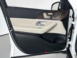 Mercedes-Benz GLS GLS 450 4MATIC SUV 2026 — side view