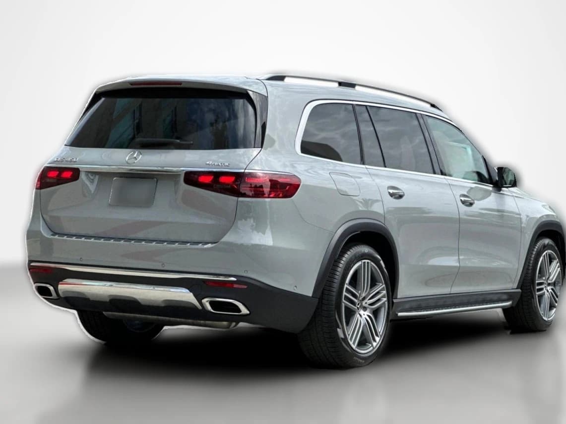 Mercedes-Benz GLS GLS 450 4MATIC SUV 2026 — side view