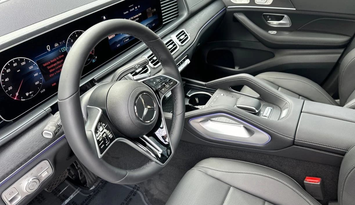 Mercedes-Benz GLS GLS 450 4MATIC SUV 2026 — side view
