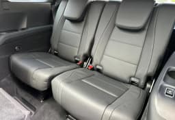 Mercedes-Benz GLS GLS 450 4MATIC SUV 2026 — side view