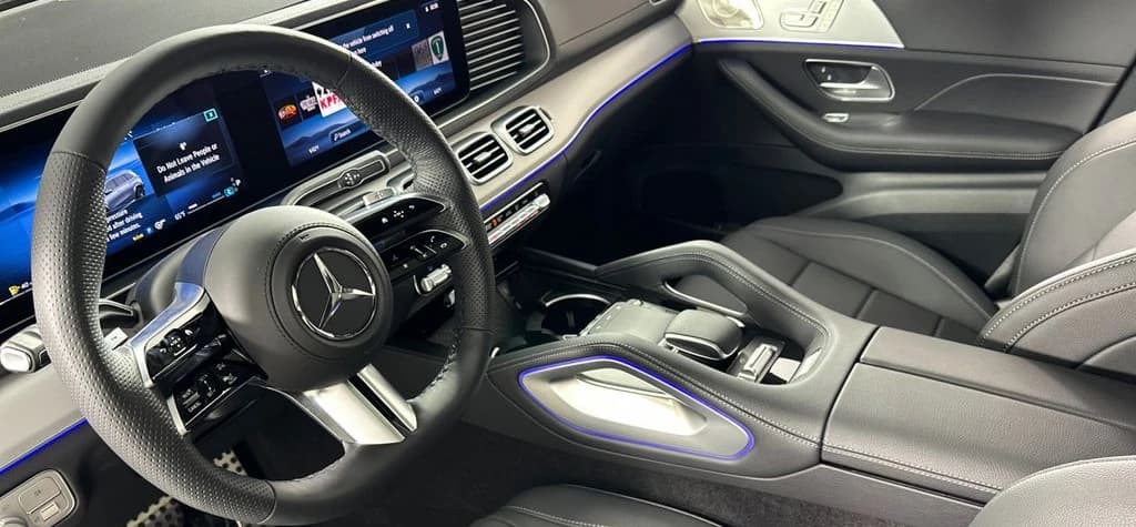 Mercedes-Benz GLS GLS 450 4MATIC SUV 2026 — side view