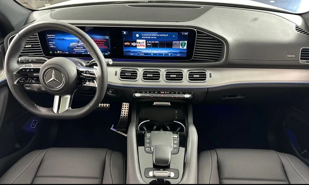 Mercedes-Benz GLS GLS 450 4MATIC SUV 2026 — side view