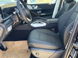 Mercedes-Benz GLS GLS 450 4MATIC SUV 2026 — side view