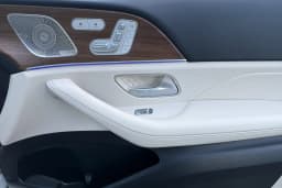 Mercedes-Benz GLS GLS 450 4MATIC SUV 2026 — side view