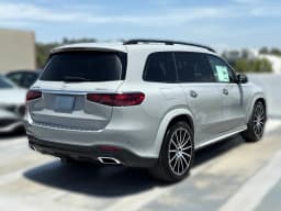 Mercedes-Benz GLS GLS 450 4MATIC SUV 2026 — side view