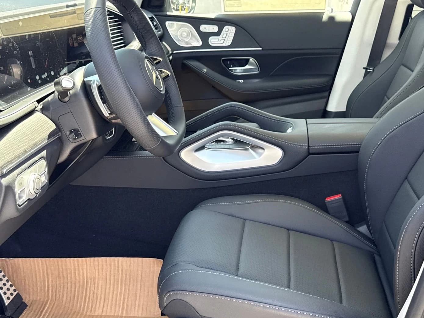 Mercedes-Benz GLS GLS 450 4MATIC SUV 2026 — side view