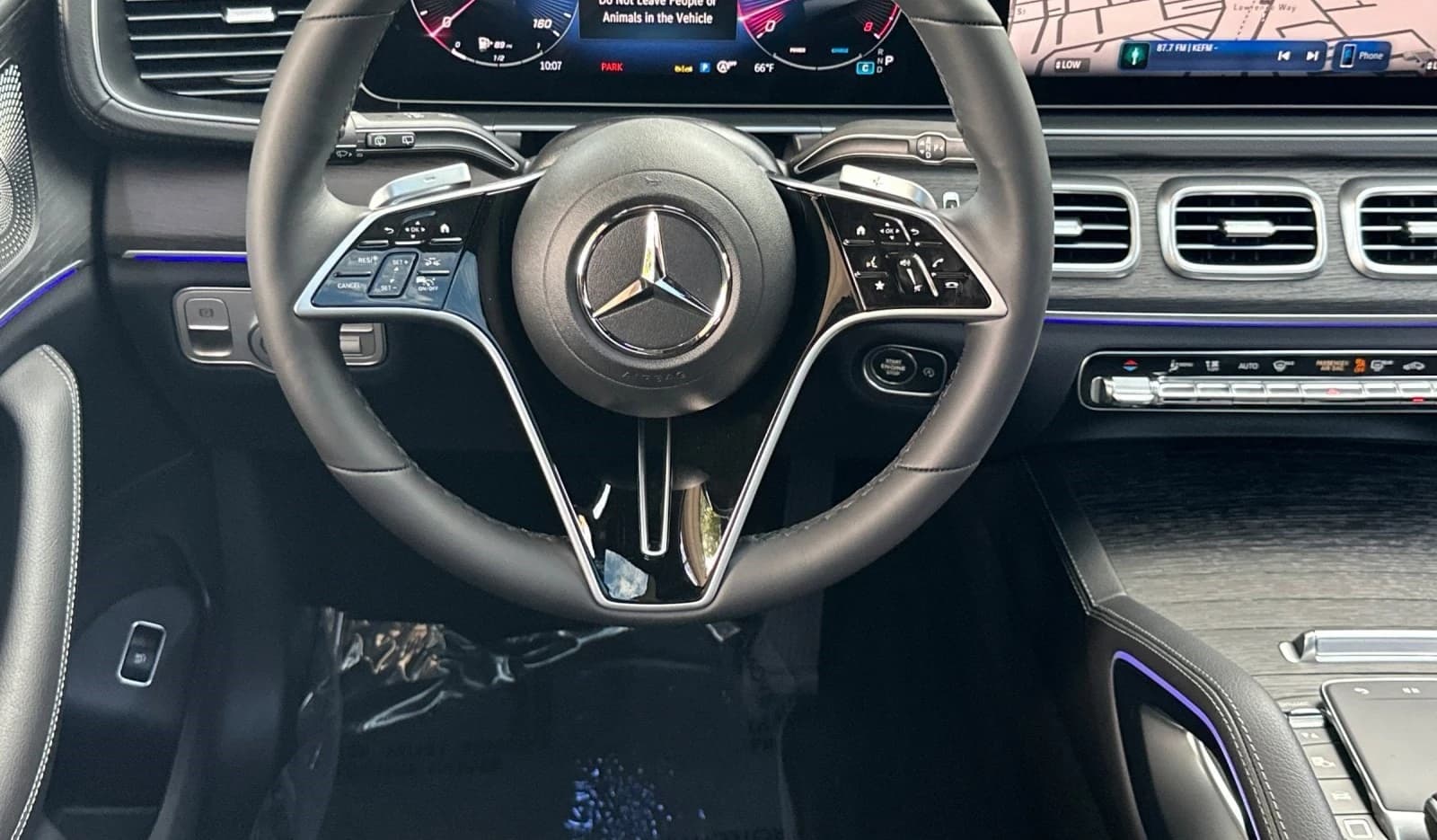 Mercedes-Benz GLS GLS 450 4MATIC SUV 2026 — side view