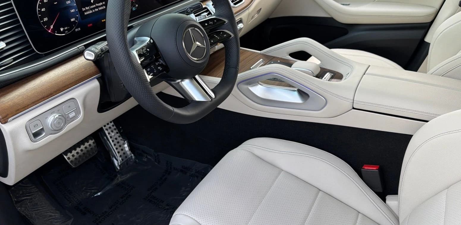 Mercedes-Benz GLS GLS 450 4MATIC SUV 2026 — side view
