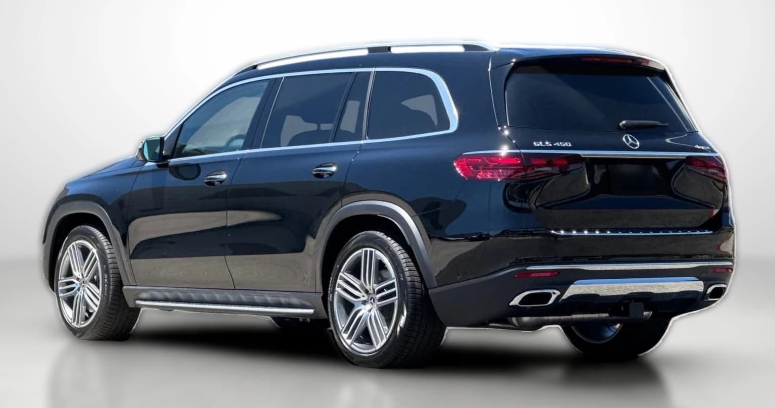 Mercedes-Benz GLS GLS 450 4MATIC SUV 2026 — side view