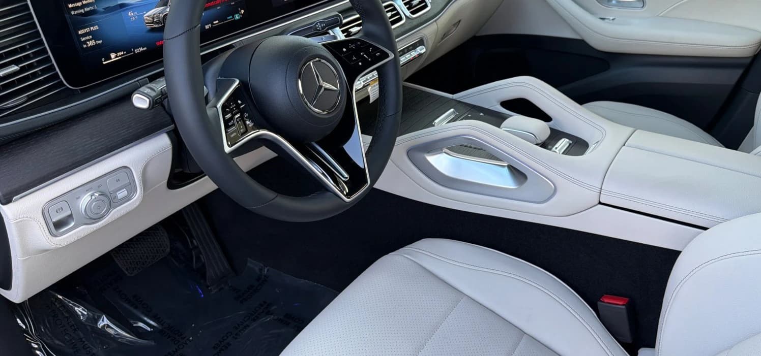 Mercedes-Benz GLS GLS 450 4MATIC SUV 2026 — side view