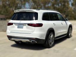 Mercedes-Benz GLS GLS 450 4MATIC SUV 2026 — side view