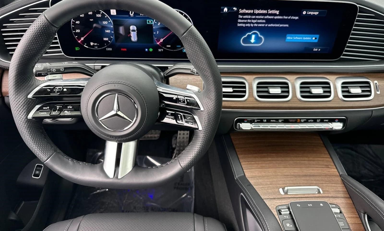 Mercedes-Benz GLS GLS 450 4MATIC SUV 2026 — side view