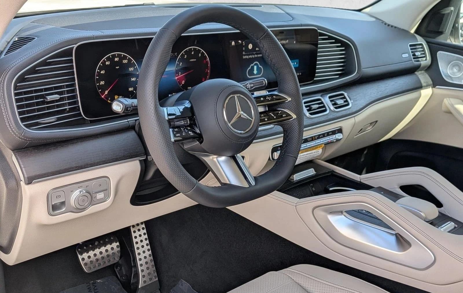 Mercedes-Benz GLS GLS 450 4MATIC SUV 2026 — side view