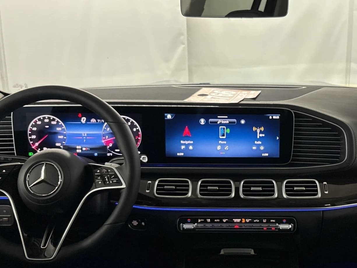 Mercedes-Benz GLS GLS 450 4MATIC SUV 2026 — side view