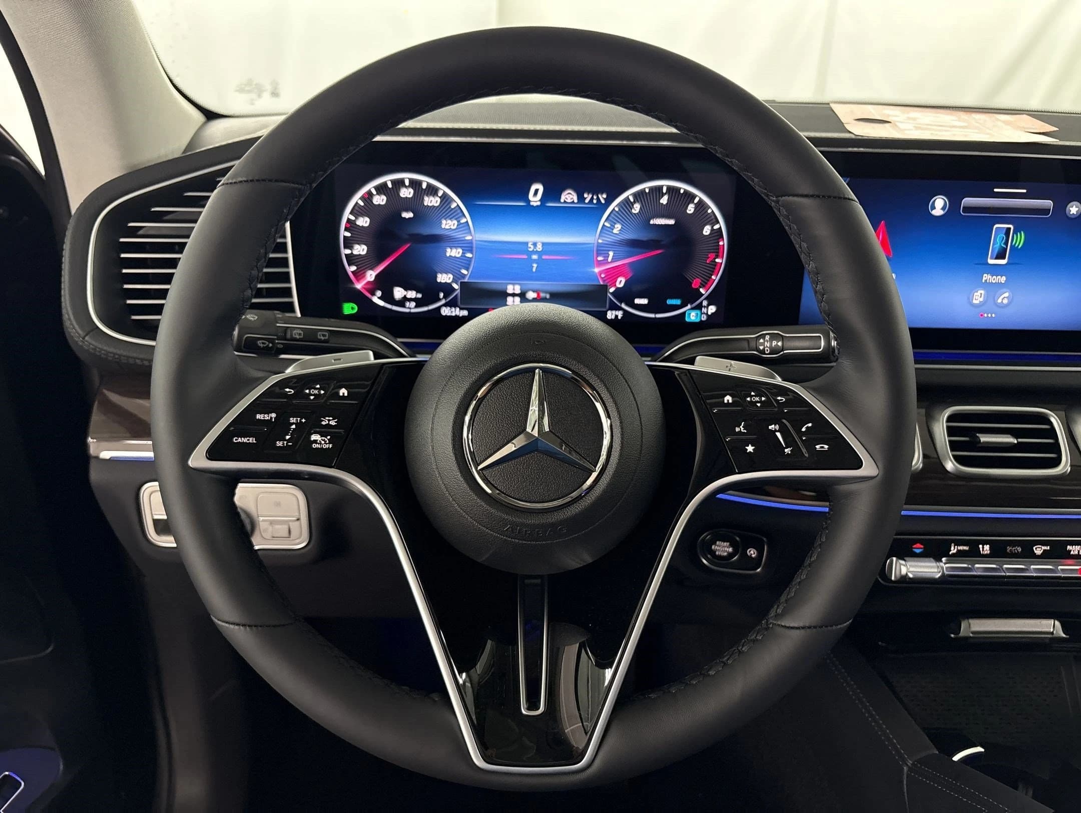 Mercedes-Benz GLS GLS 450 4MATIC SUV 2026 — side view