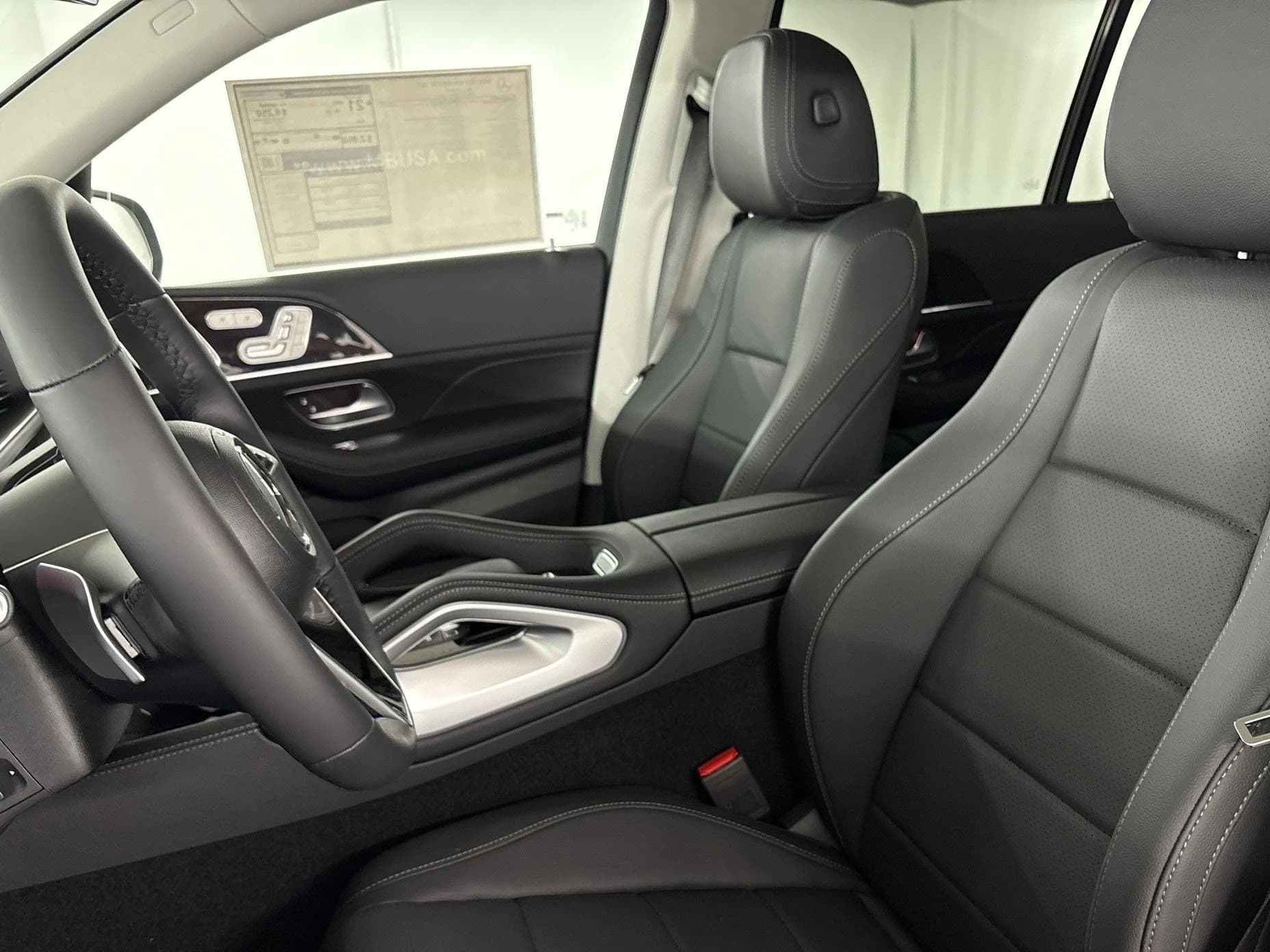 Mercedes-Benz GLS GLS 450 4MATIC SUV 2026 — side view