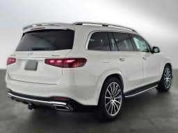 Mercedes-Benz GLS GLS 450 4MATIC SUV 2026 — side view