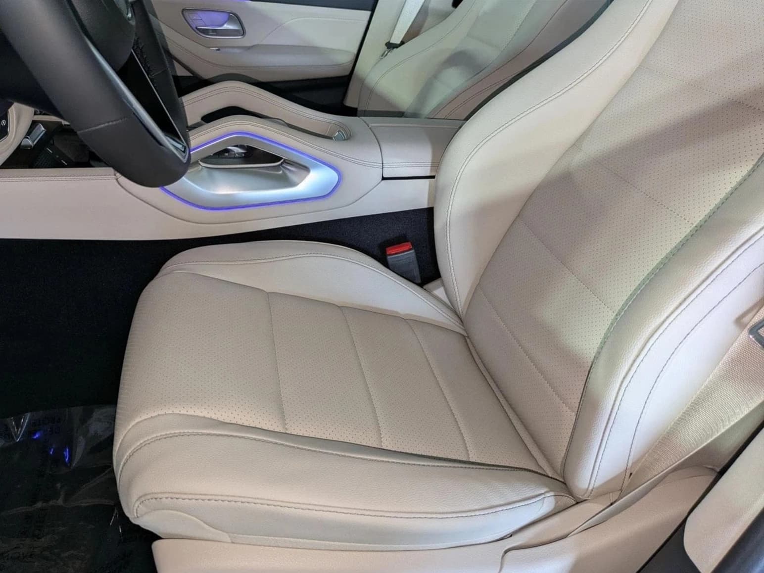 Mercedes-Benz GLS GLS 450 4MATIC SUV 2026 — side view