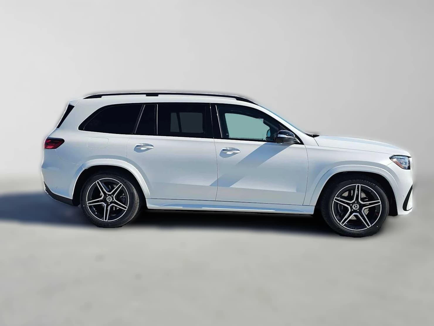 Mercedes-Benz GLS GLS 450 4MATIC SUV 2026 — side view