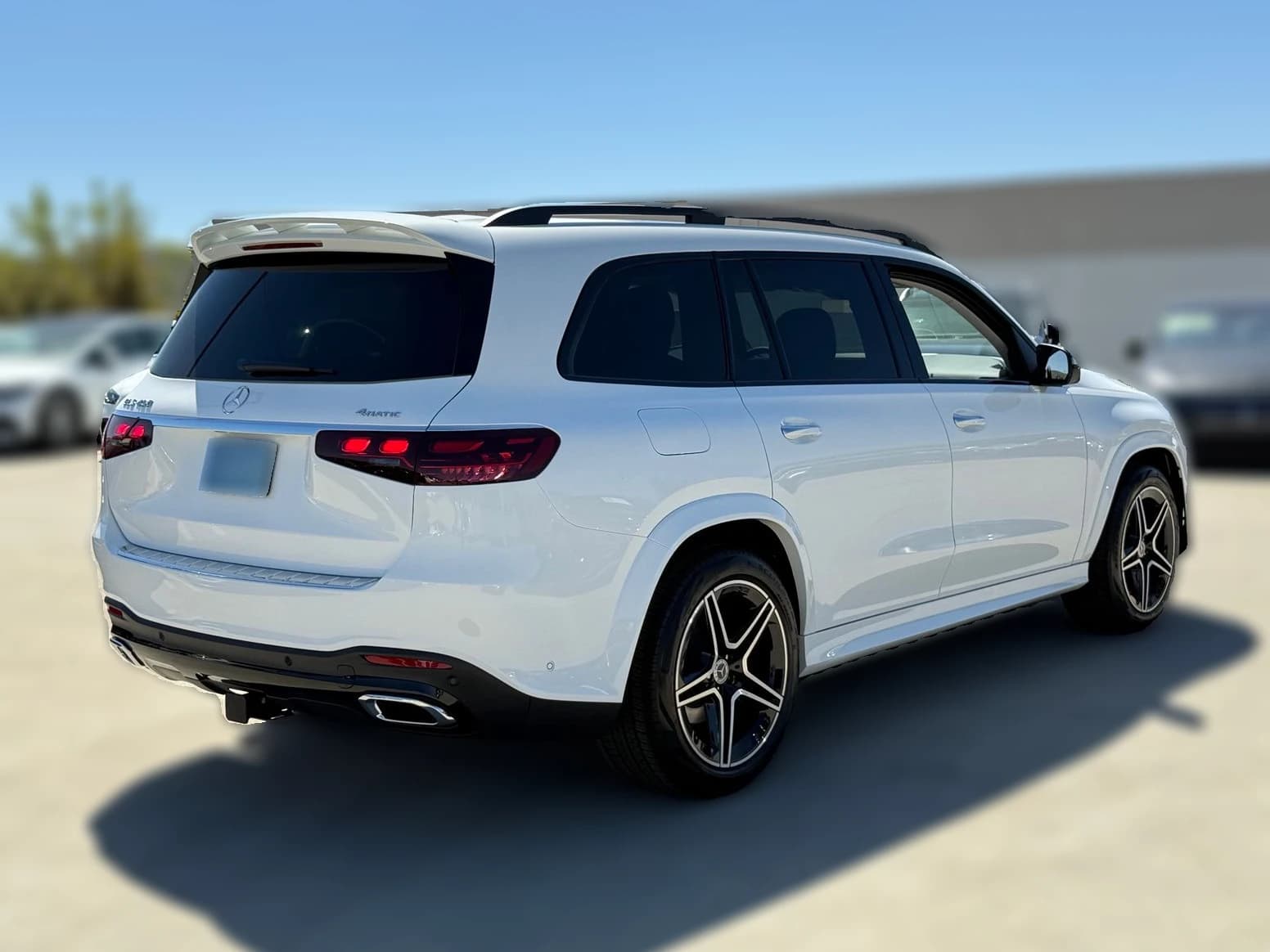 Mercedes-Benz GLS GLS 450 4MATIC SUV 2026 — side view