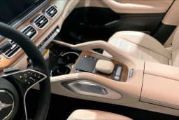 Mercedes-Benz GLS GLS 450 4MATIC SUV 2026 — side view
