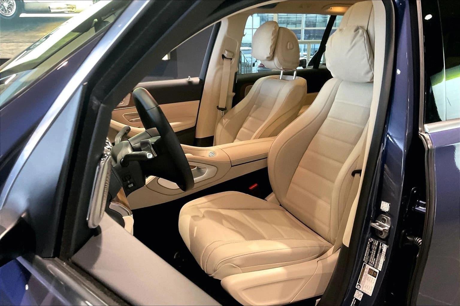 Mercedes-Benz GLS GLS 450 4MATIC SUV 2026 — side view