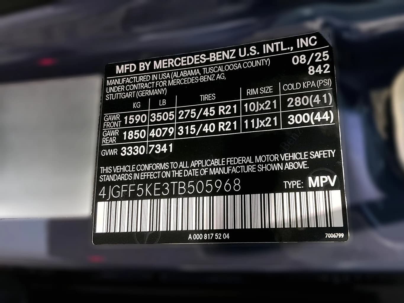 Mercedes-Benz GLS GLS 450 4MATIC SUV 2026 — side view