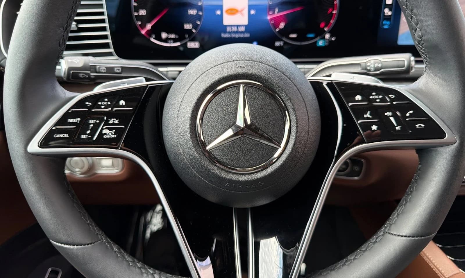 Mercedes-Benz GLS GLS 450 4MATIC SUV 2026 — side view
