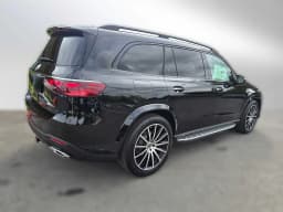 Mercedes-Benz GLS GLS 450 4MATIC SUV 2026 — side view