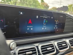 Mercedes-Benz GLS GLS 450 4MATIC SUV 2026 — side view