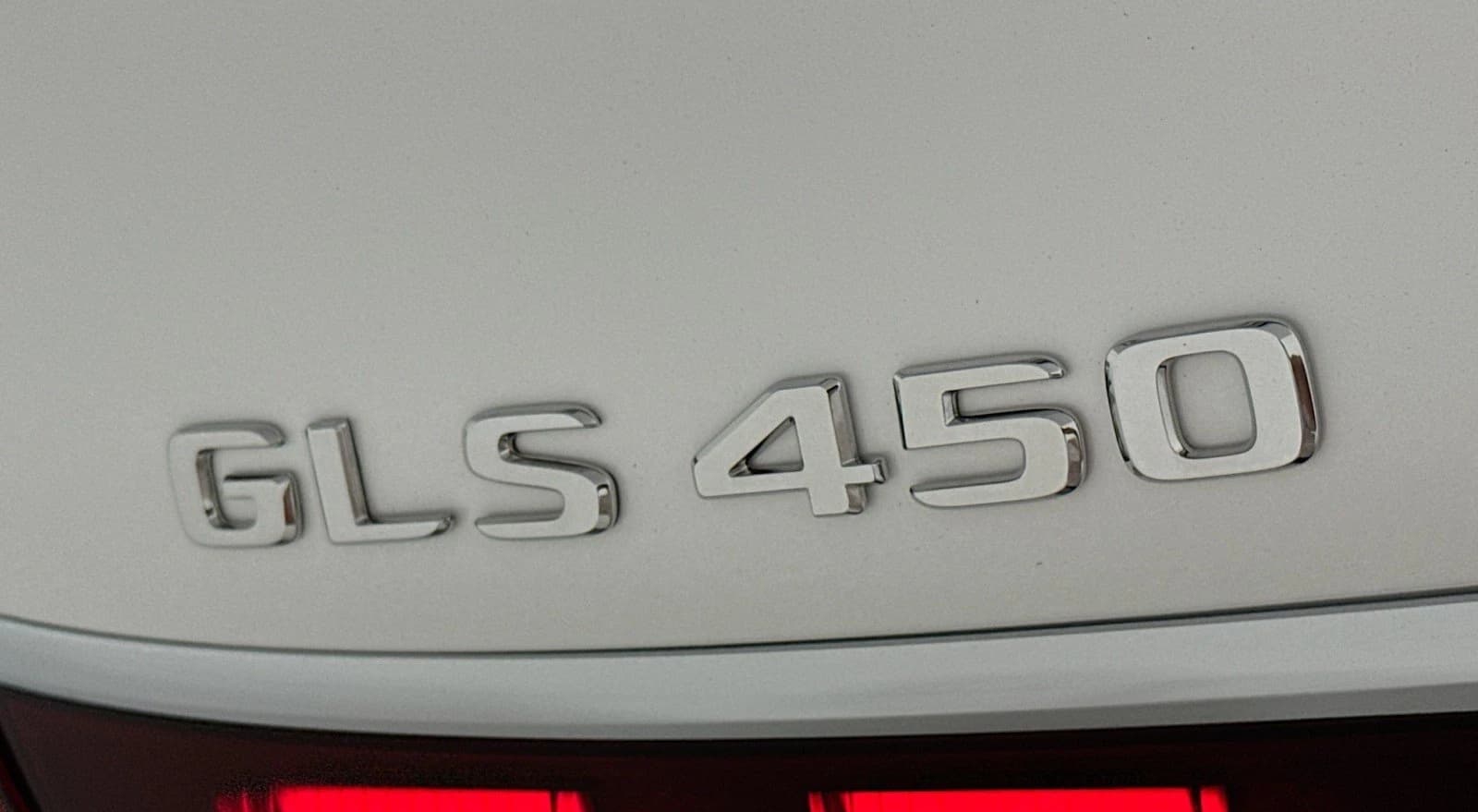 Mercedes-Benz GLS GLS 450 4MATIC SUV 2026 — side view