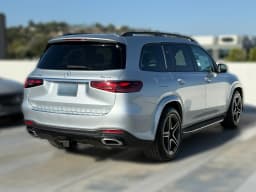 Mercedes-Benz GLS GLS 450 4MATIC SUV 2026 — side view