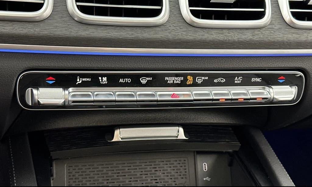 Mercedes-Benz GLS GLS 450 4MATIC SUV 2026 — side view