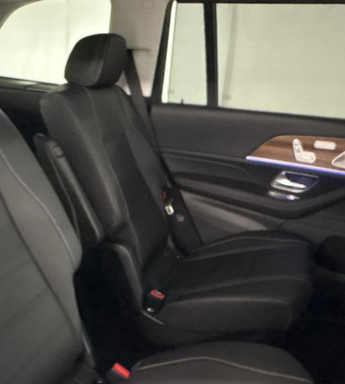 Mercedes-Benz GLS GLS 450 4MATIC SUV 2026 — side view