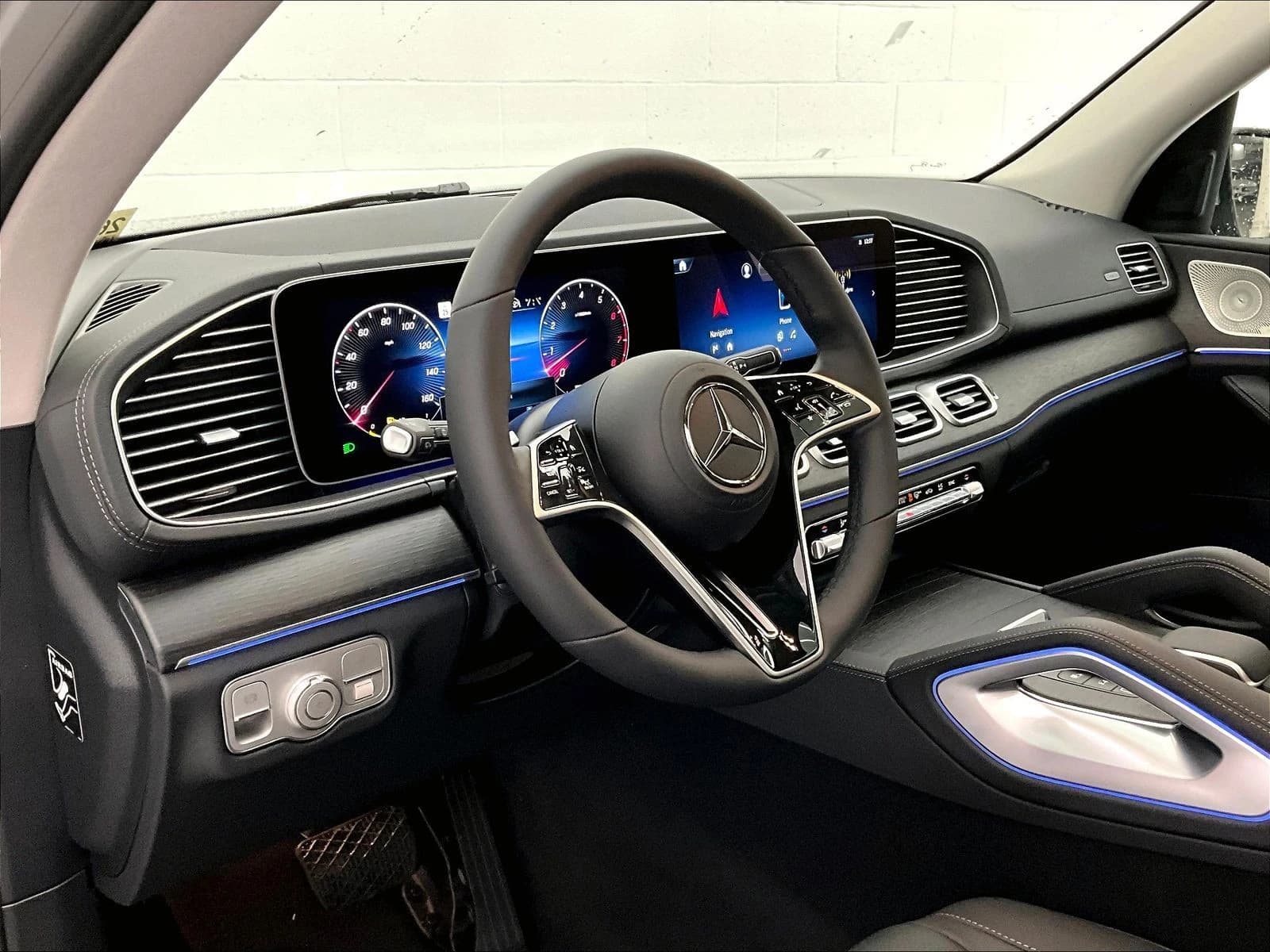 Mercedes-Benz GLS GLS 450 4MATIC SUV 2026 — side view
