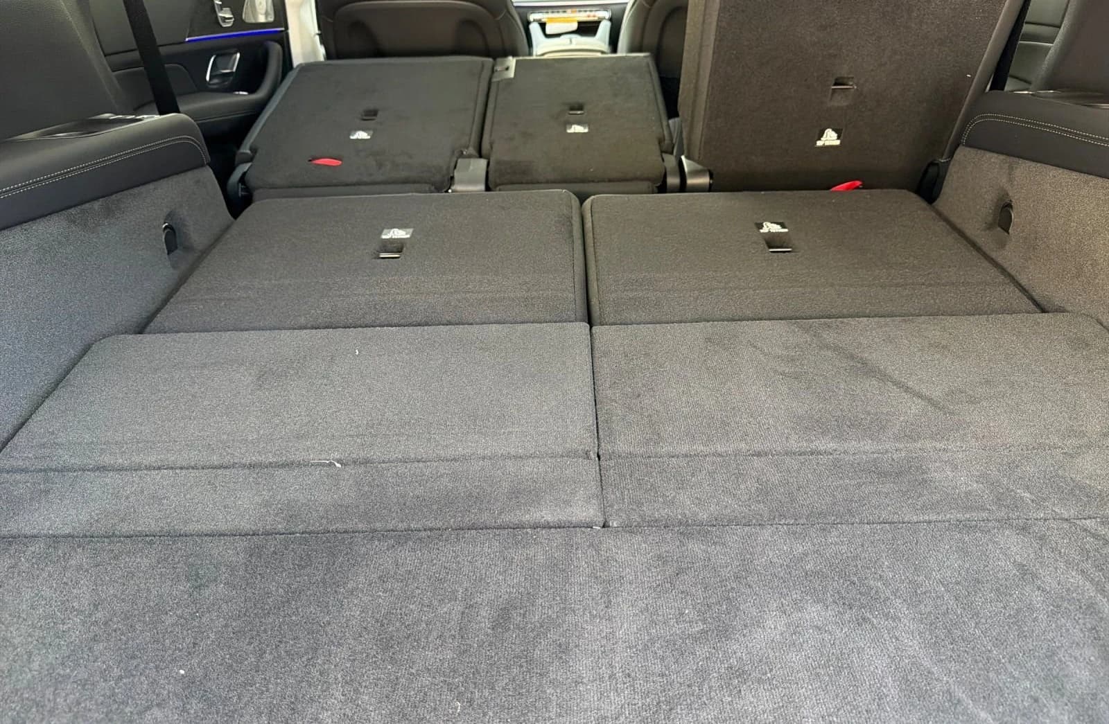 Mercedes-Benz GLS GLS 450 4MATIC SUV 2026 — side view