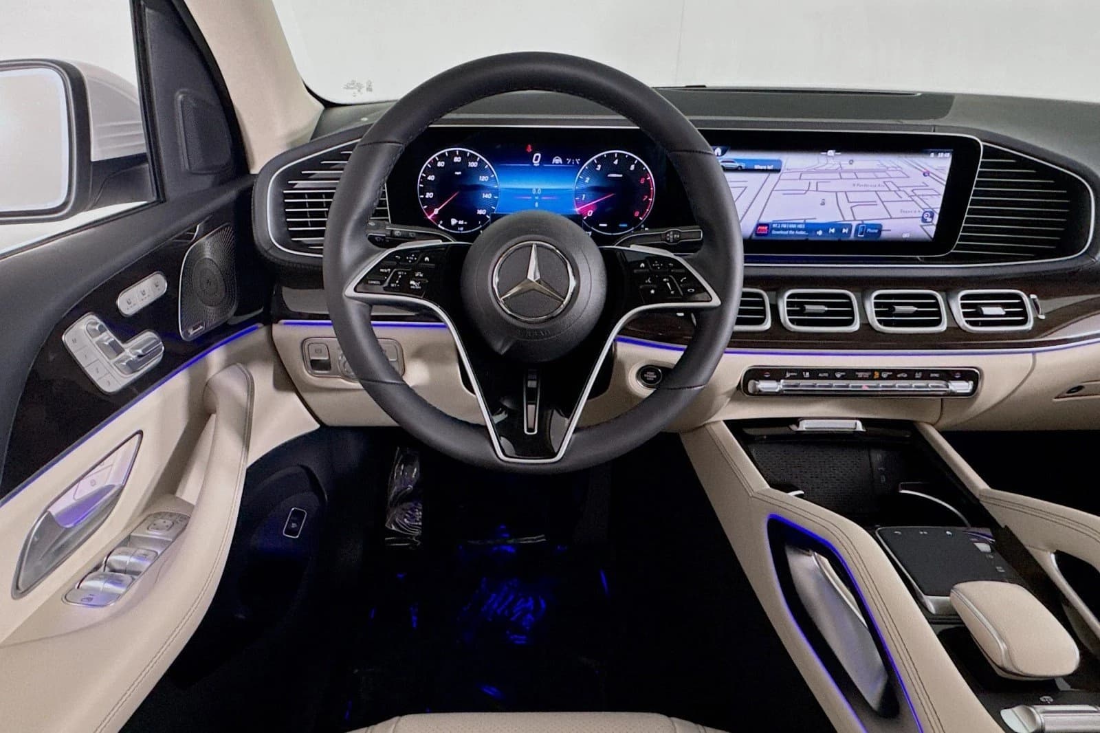 Mercedes-Benz GLS GLS 450 4MATIC SUV 2026 — side view