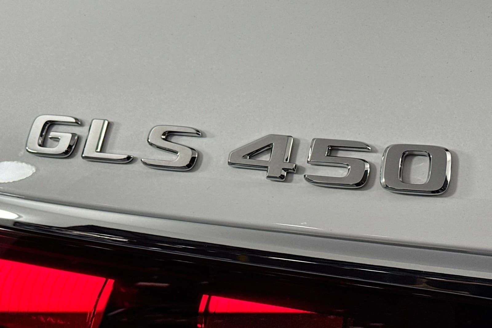 Mercedes-Benz GLS GLS 450 4MATIC SUV 2026 — side view